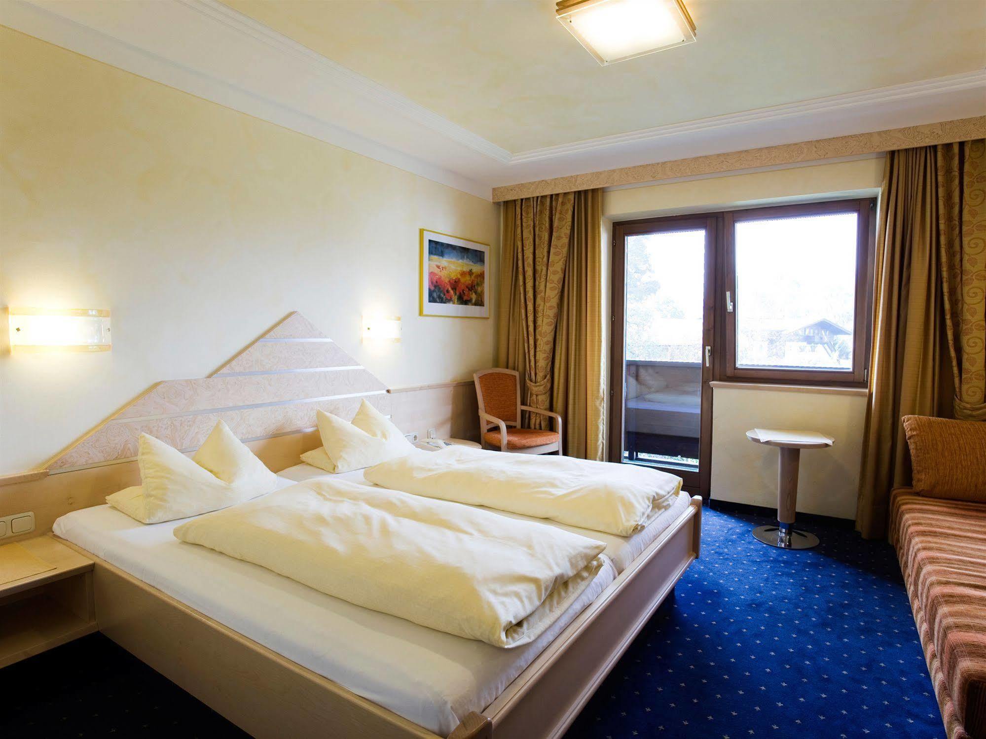 Erlebnishotel Kitzbuehler Horn Оберндорф  Экстерьер фото